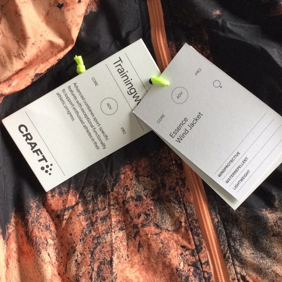 Jacket - Picture 7 of 7